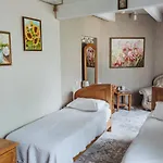 호텔 Velyka Vedmedytsya 2*