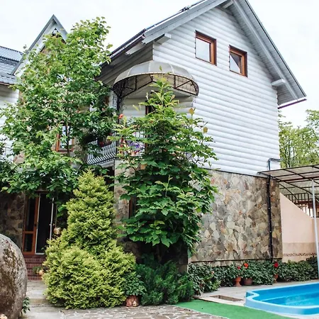 Hotel Velyka Vedmedytsya 2* ヤレムチャ