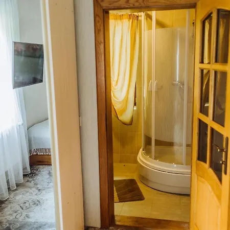 Hotel Velyka Vedmedytsya 2* ヤレムチャ
