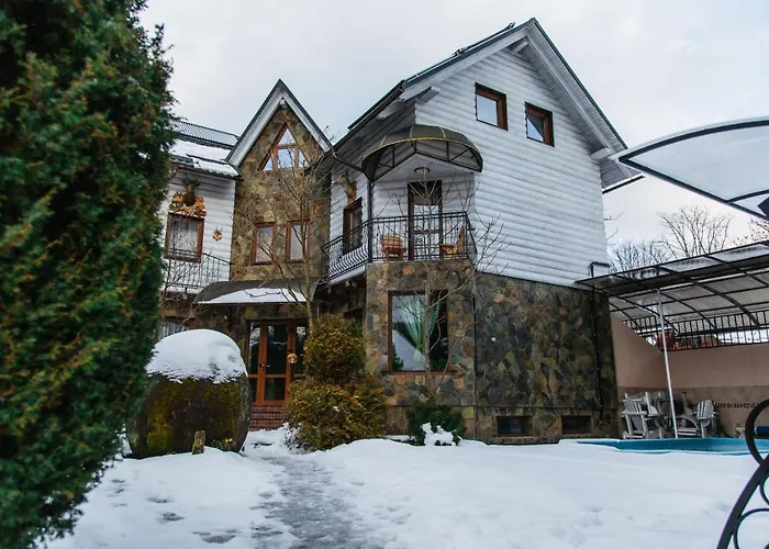 Hotel Velyka Vedmedytsya Otel Yaremche