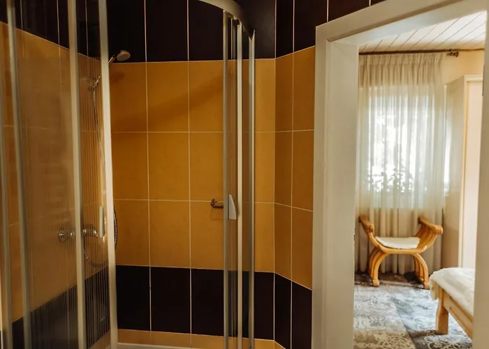 Hotel Velyka Vedmedytsya Otel