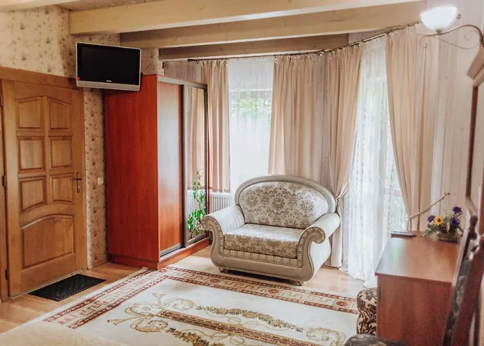 Hotel Velyka Vedmedytsya Otel Yaremche