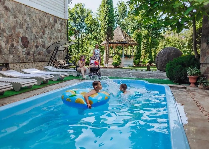 Otel Hotel Velyka Vedmedytsya Yaremche