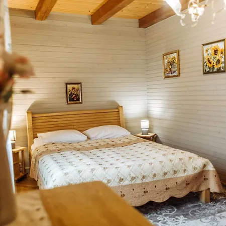 Velyka Vedmedytsya Hotel