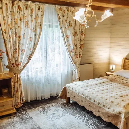 Velyka Vedmedytsya Hotel Jaremče