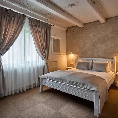 Velyka Vedmedytsya 酒店